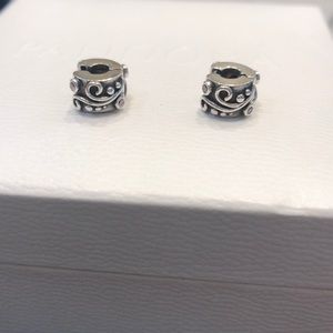 Pandora Clips for bracelet.